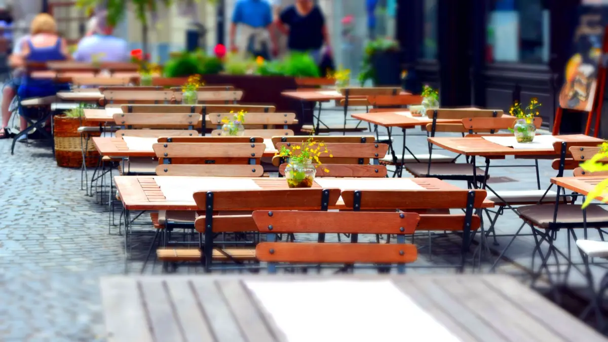 Seating for outdoor cafe or restaurant in dubai