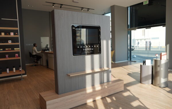 Incorporating Technology in Retail Design